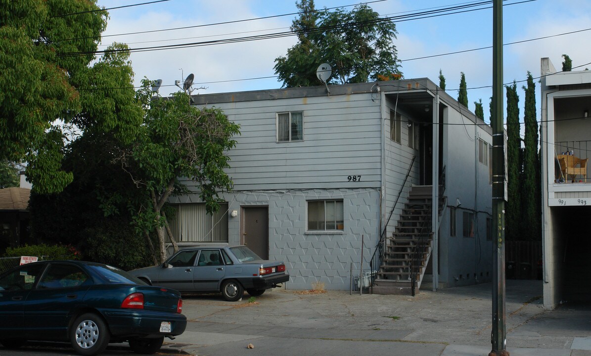 987 E William St in San Jose, CA - Building Photo