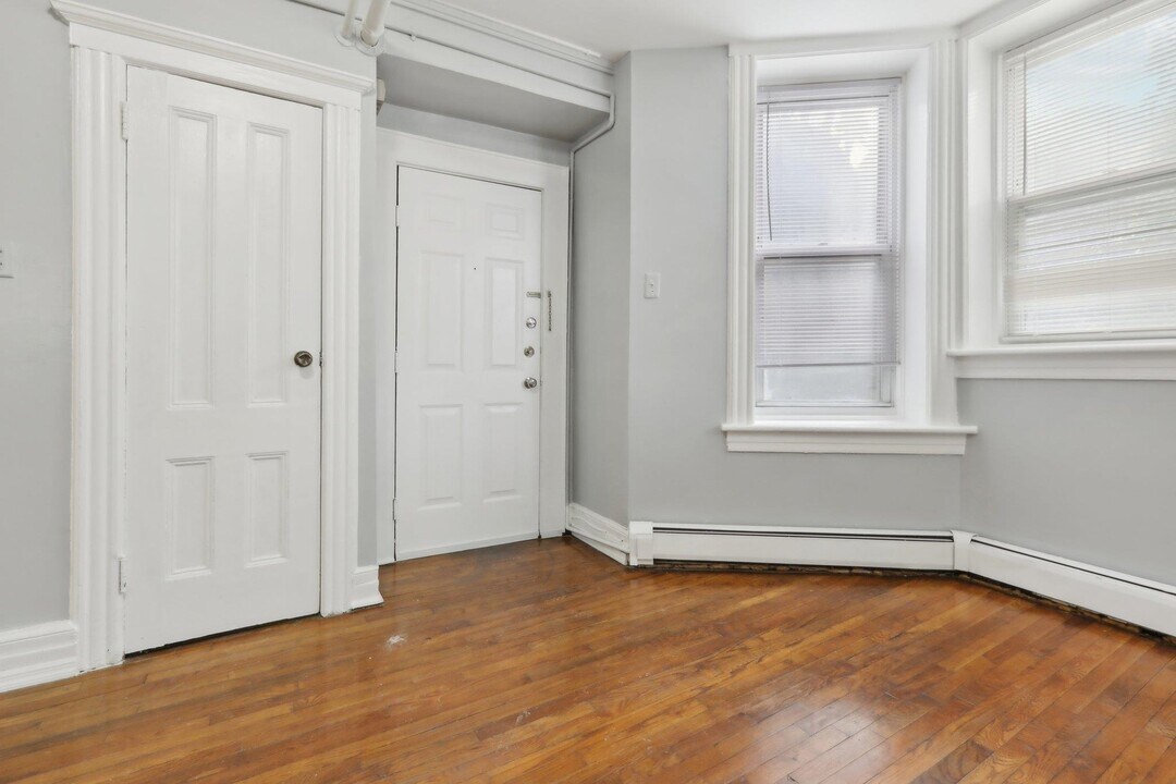 162 Fairview Ave in Jersey City, NJ - Foto de edificio