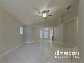 607 Coral Way in Winter Springs, FL - Building Photo - Building Photo