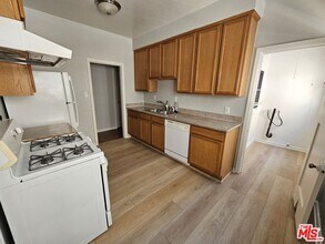 1135 Cardiff Ave in Los Angeles, CA - Building Photo - Building Photo