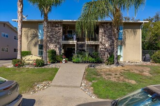 1305 Edmonton Ave in Roseville, CA - Building Photo - Building Photo