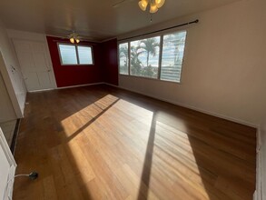 2470 N School St in Honolulu, HI - Building Photo - Building Photo