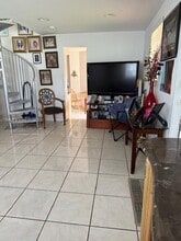 8231 SW 35th Terrace in Miami, FL - Building Photo - Building Photo