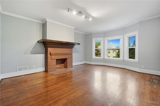 449 Bird Ave in Buffalo, NY - Building Photo - Building Photo