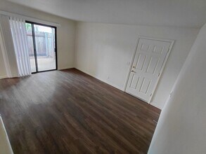 034 - Westwood Trees in Chico, CA - Building Photo - Building Photo