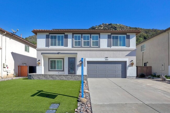 property at 3552 Lake Cir Dr