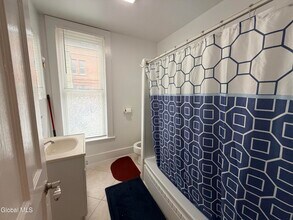 17 Greene St in Amsterdam, NY - Building Photo - Building Photo