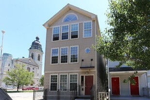1059 W Fry St, Unit G03C in Chicago, IL - Building Photo