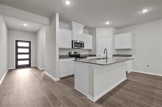 2400 Pacific Ave in Anna, TX - Building Photo - Building Photo