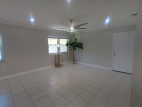 10036 63rd Ave N in St. Petersburg, FL - Building Photo - Building Photo