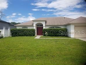 1442 Swan Ct in Kissimmee, FL - Foto de edificio