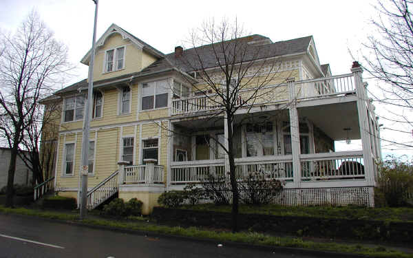 Z_Howard House in Portland, OR - Building Photo - Building Photo