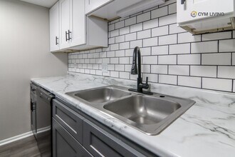 The Eclipse Apartment Homes in Indianapolis, IN - Building Photo - Building Photo