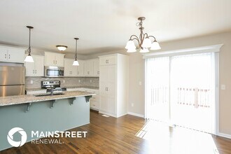 1404 Silhouette Dr in Kearney, MO - Building Photo - Building Photo