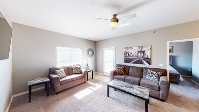 Graystone Heights Luxury Apartments in Sioux Falls, SD - Foto de edificio - Building Photo