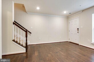7048 Foxton Way in Elkridge, MD - Building Photo - Building Photo