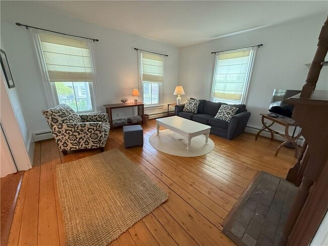 9 Union St in Jamestown, RI - Building Photo - Building Photo