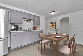 820 N Pennsylvania Ave, Unit 1 in Lansing, MI - Building Photo - Building Photo