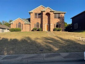 508 Glenwick Dr in Desoto, TX - Building Photo