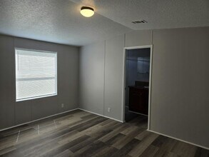 119 Elderberry Ln in Tampa, FL - Building Photo - Building Photo