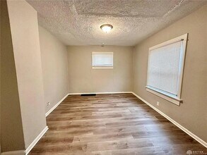 2308 Fauver Ave in Dayton, OH - Foto de edificio - Building Photo