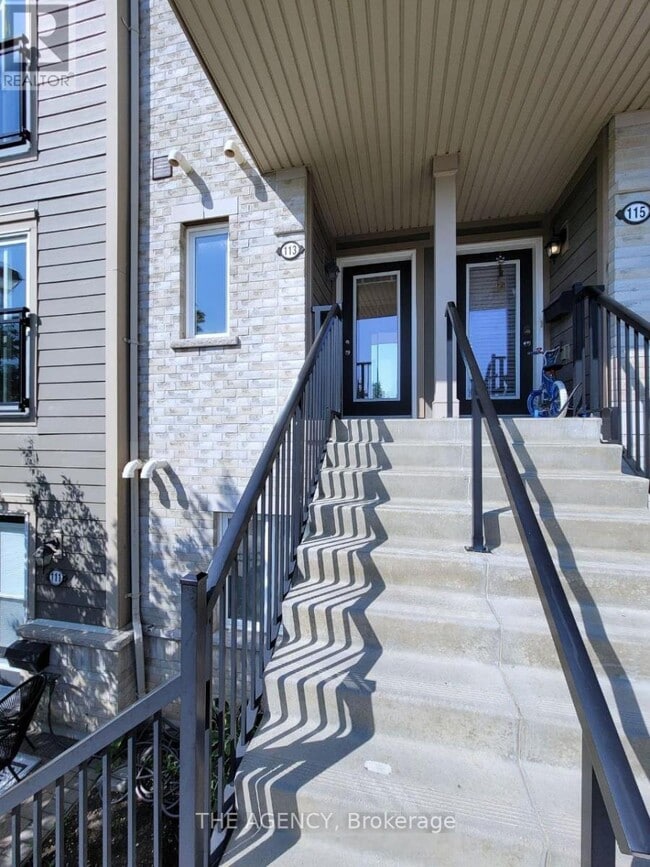 2891-2891 Rio Ct in Mississauga, ON - Building Photo - Building Photo