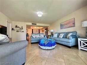 1718 Bald Eagle Dr in Naples, FL - Building Photo - Building Photo