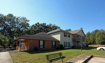 Hunters Run in Theodore, AL - Foto de edificio - Building Photo