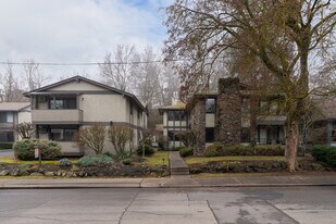 316 - 324 E 18th Ave in Spokane, WA - Building Photo