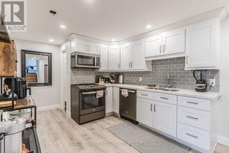 20 Ottaway Ave in Barrie, ON - Building Photo - Building Photo