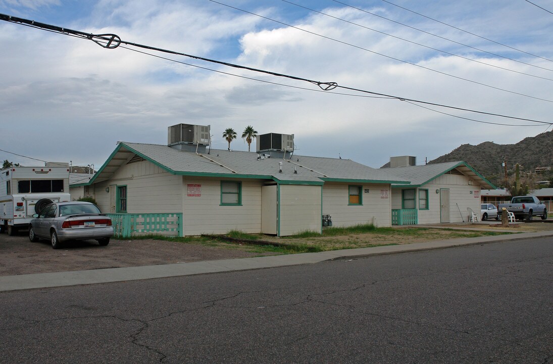 9420 N 5th St in Phoenix, AZ - Building Photo