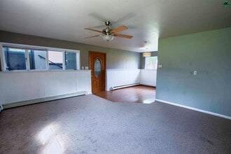 1211 Nineteenth Avenue in Fairbanks, AK - Building Photo - Building Photo