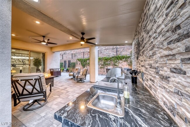 property at 101 Mirage Vw Dr
