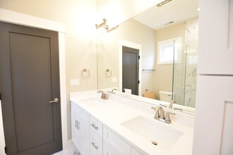 4317 S Forrestville Ave in Chicago, IL - Building Photo - Building Photo