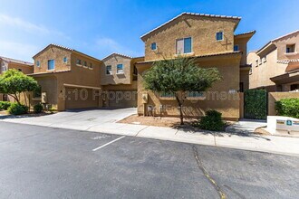 1367 S Country Club Dr in Mesa, AZ - Building Photo - Building Photo