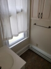 22 Academy St, Unit 1 in Oneonta, NY - Building Photo - Building Photo