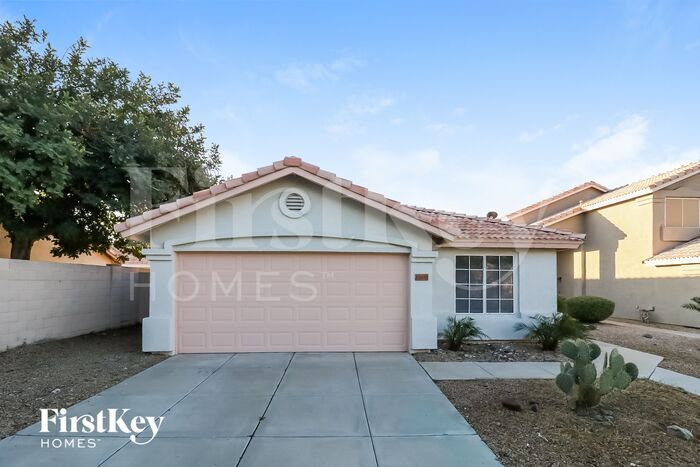 15615 W Watkins St in Goodyear, AZ - Building Photo
