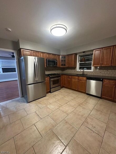 739 Burnside St, Unit 2 in Orange, NJ - Building Photo - Building Photo