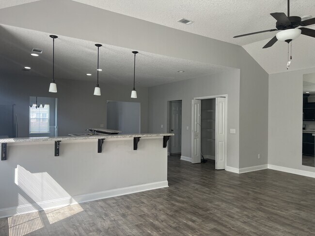 364 Thorp Circle in Hinesville, GA - Building Photo - Building Photo