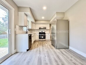 818 Delray Ave SE in Grand Rapids, MI - Building Photo - Building Photo