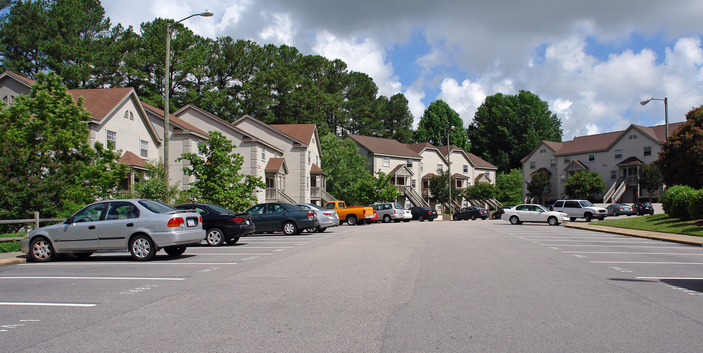 Avery Close in Raleigh, NC - Building Photo