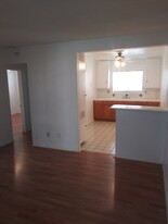 13320 S Vermont Ave in Gardena, CA - Building Photo