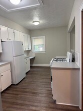 1042 Neptune Ave in Akron, OH - Building Photo - Building Photo