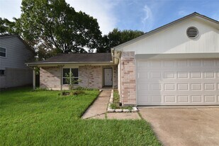 18007 Forest Cedars Dr in Houston, TX - Building Photo