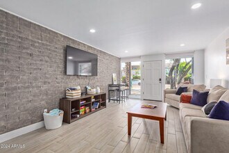 6936 E 4th St in Scottsdale, AZ - Building Photo - Building Photo