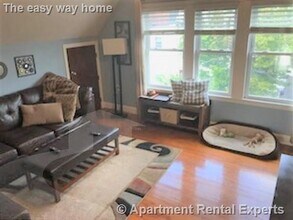 28 Mt Vernon St, Unit 3 in Somerville, MA - Building Photo - Building Photo