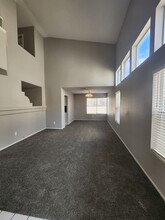 1801 Klamath Falls Way in Las Vegas, NV - Building Photo - Building Photo