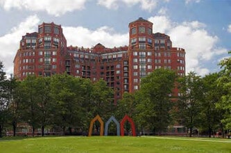 10 Rogers St, Unit 231 in Cambridge, MA - Building Photo - Building Photo