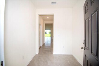 33008 Regent Canal St in Wesley Chapel, FL - Building Photo - Building Photo