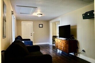 114 Lucile St in Nashville, TN - Building Photo - Building Photo